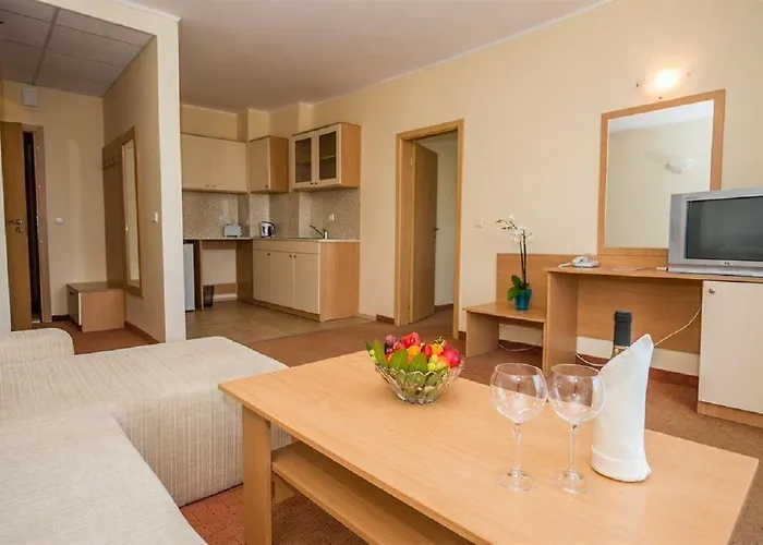 Hotell Perla Slăntjev Brjag