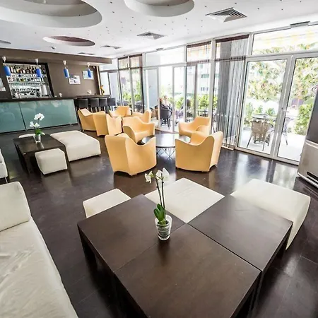 Hotel Perla 3*