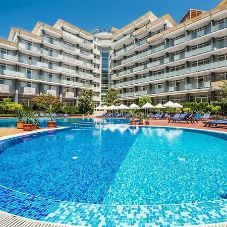 Perla 3*