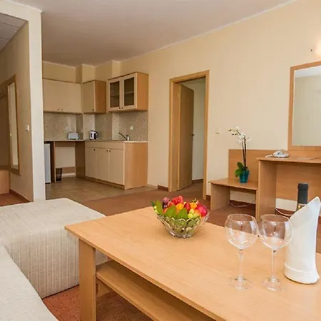 Hotel Perla Słoneczny Brzeg